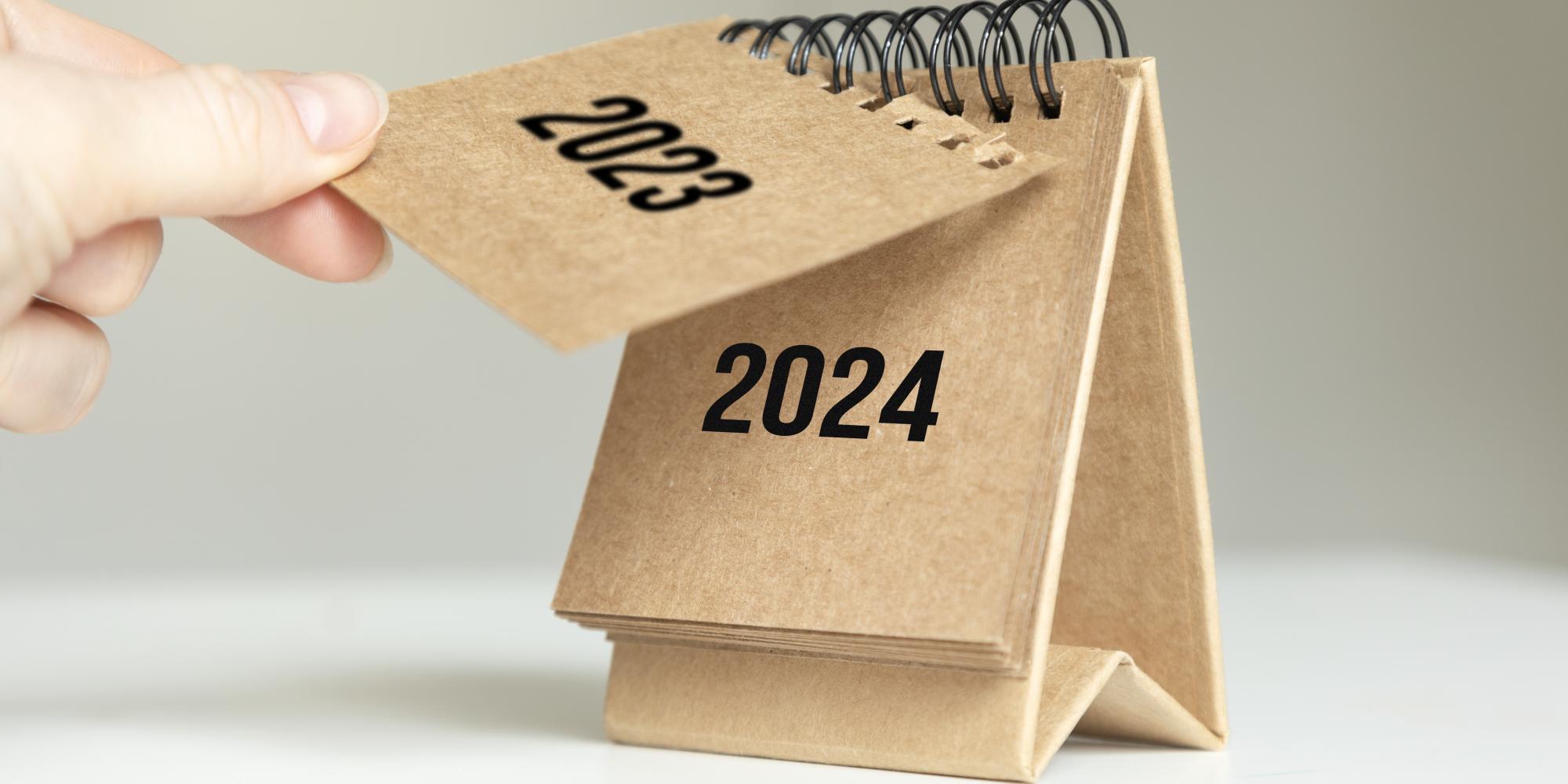 Calendar showing 2023 flipping to 2024